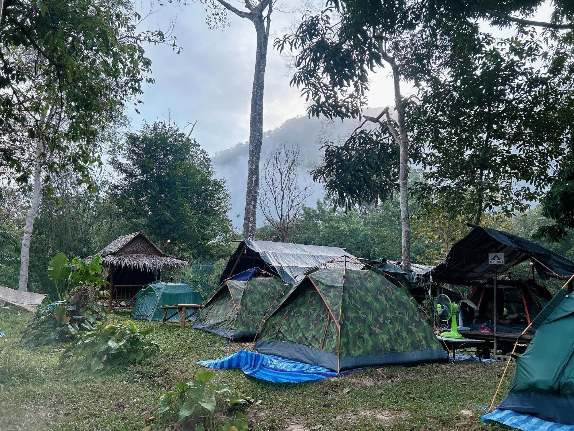 Khaosok August Freedom Camp Hotel Khao Sok National Park Екстериор снимка