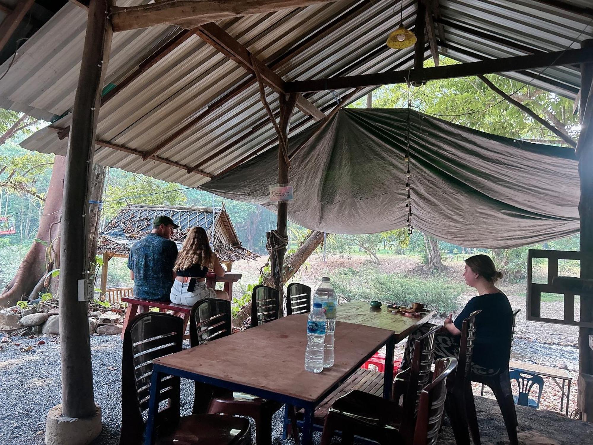 Khaosok August Freedom Camp Hotel Khao Sok National Park Екстериор снимка
