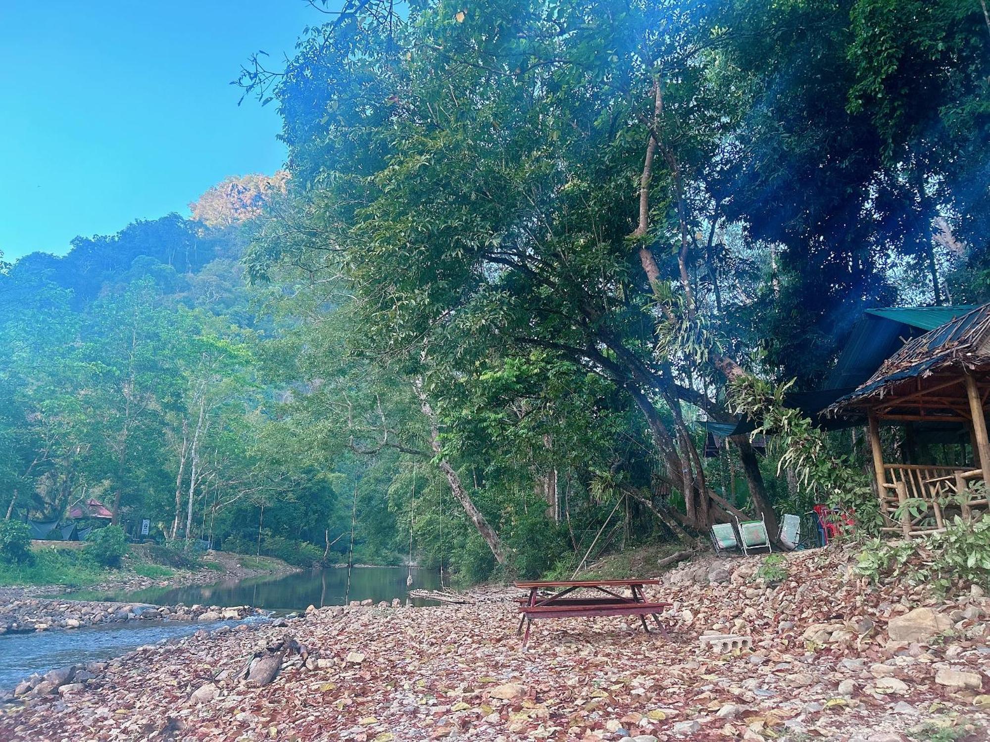 Khaosok August Freedom Camp Hotel Khao Sok National Park Екстериор снимка